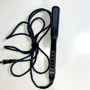 CROC Classic 1” flat iron